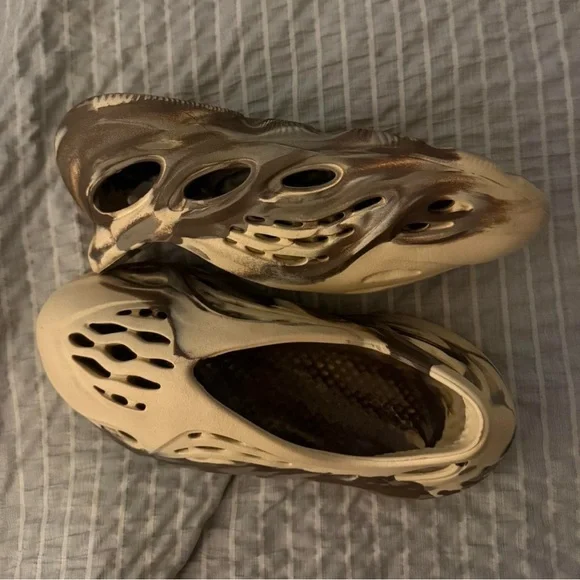 Yeezy | Shoes | Yeezy Foam Runner In Brown And Cream | Poshmark